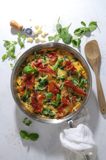 Frittata med spinat og kartofler – Nem italiensk æggekage