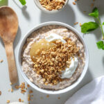 Overnight Oats a la æblekage - Sund og cremet køleskabsgrød