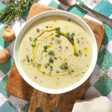 Cremet jordskokkesuppe – Nem og silkeblød suppe med jordskokker