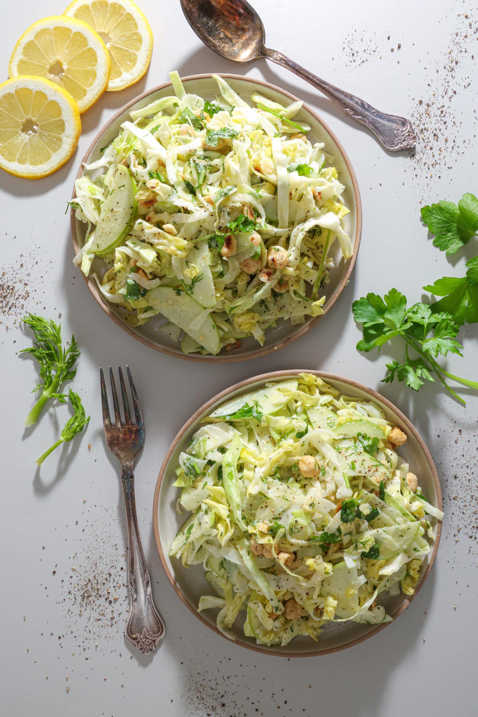 Fennikelsalat med æble og citron – Sprød og frisk salat