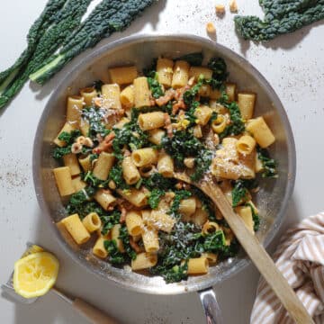 Pasta med palmekål, pancetta og citron – Nem pastaret