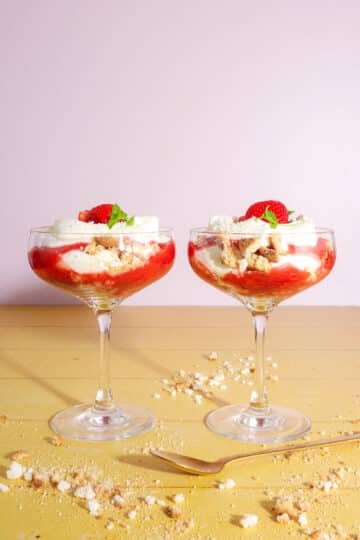 Trifli med jordbær og mascarponecreme - Sommerdessert