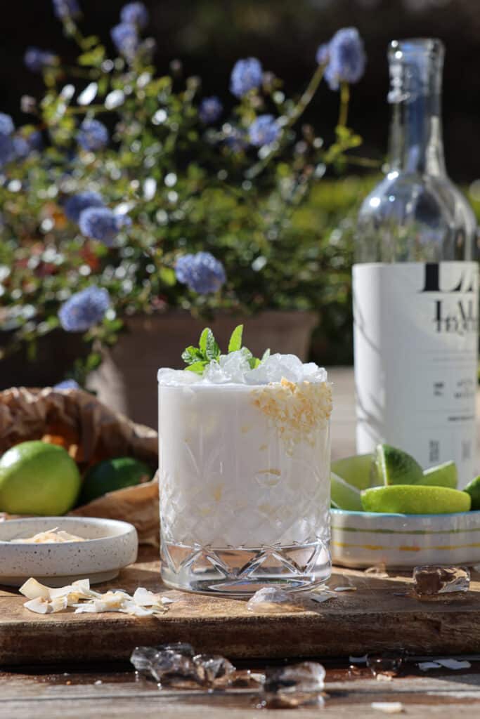 Kokos Margarita – Frisk cocktail med lime og cremet kokos