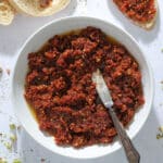 Umami - Opskrift på rød tapenade med soltørrede tomater og abrikos