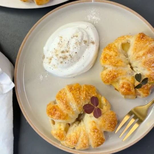 Æbledonuts – Æbleringe med buttedej