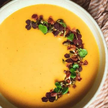 Spicy græskarsuppe - Opskrift på hokkaidosuppe med chili