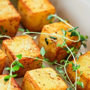 Pommes fondant - Opskrift på pommesfondant med krydderurter