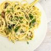 Pasta med svampe og hvidløg - Opskrift på nem pasta