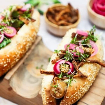 Klassisk gourmet hotdog - Opskrift på gourmet hotdogs