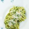 Pestopasta - Opskrift på hurtig pastaret med hjemmelavet pesto