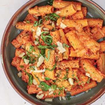 Pasta med cremet tomatsauce