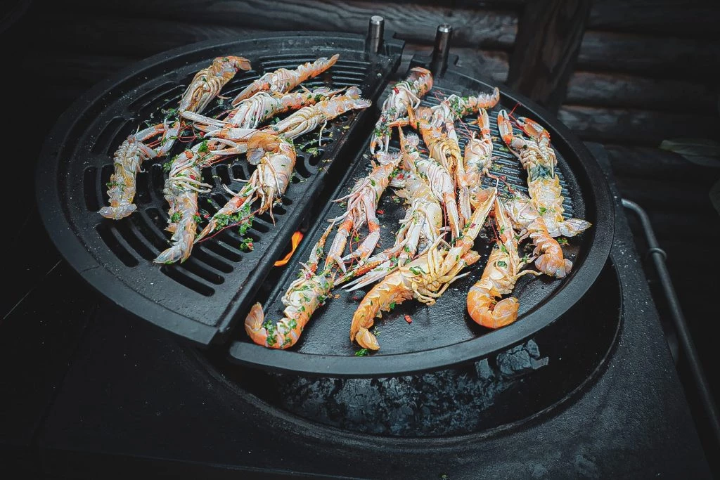 Opskrift på den lækreste risotto med grillet jomfruhummer.