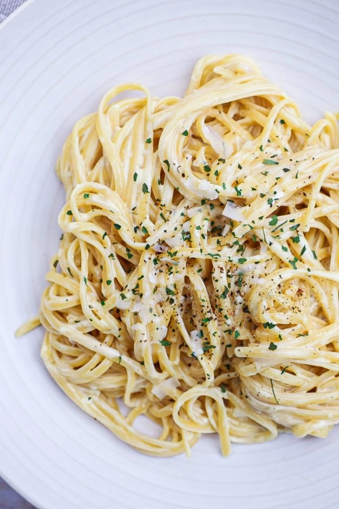 Pasta Alfredo - Opskrift på nem og cremet Pasta Alfredo