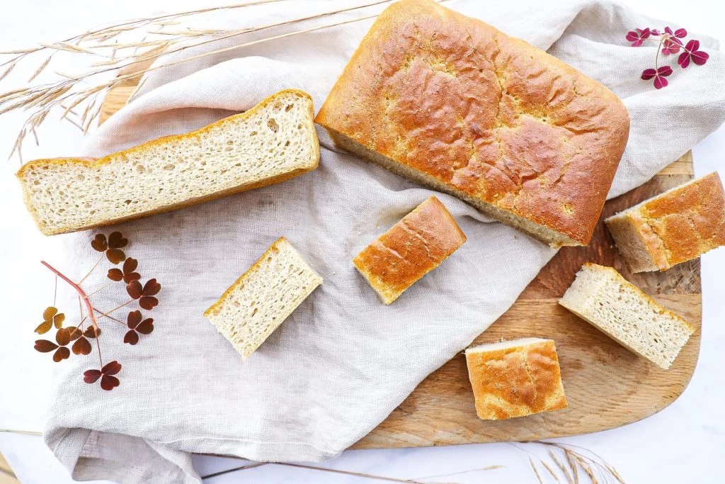 Nemt madbrød - Opskrift på nemt madbrød a la focaccia