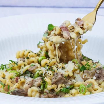 One pot pasta - Opskrift med oksekød og svampe i flødesauce