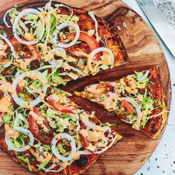 Burger pizza - Opskrift på pizza med burger topping