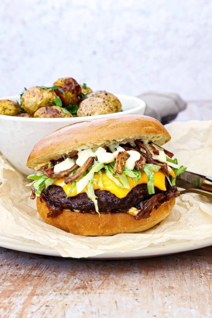 Hjemmelavet Homestyle Bearnaise - Opskrift på Bearnaise Burger