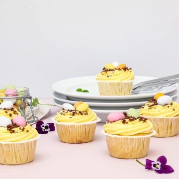 Påskemuffins - Opskrift på citronmuffins med marcipan