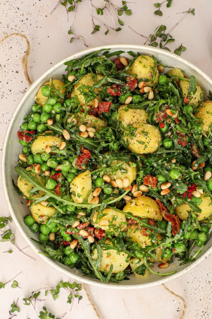 Kartoffelsalat - Opskrift på nem kartoffelsalat med marinade