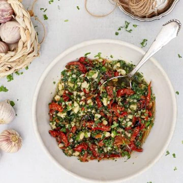 Marinade med soltørrede tomater - Opskrift på nem marinade