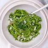 Pasta med cremet grønkålssauce - Opskrift på pasta med grønkål