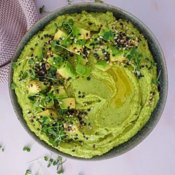 Avocado hummus - Opskrift på nem cremet avocado hummus