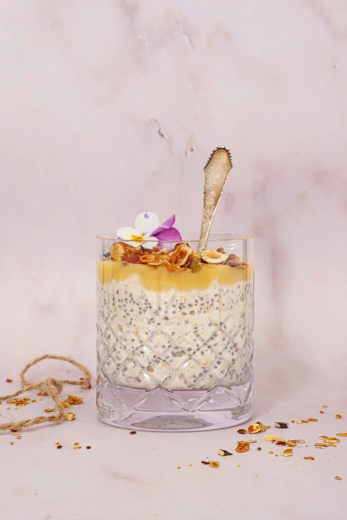 Overnight oats med citron og lemon curd - Køleskabsgrød