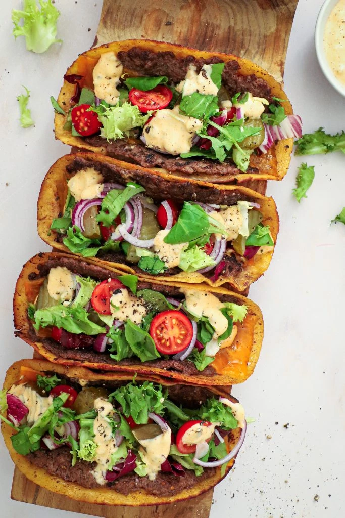 Cheeseburger tacos - Snaskede burger tacos